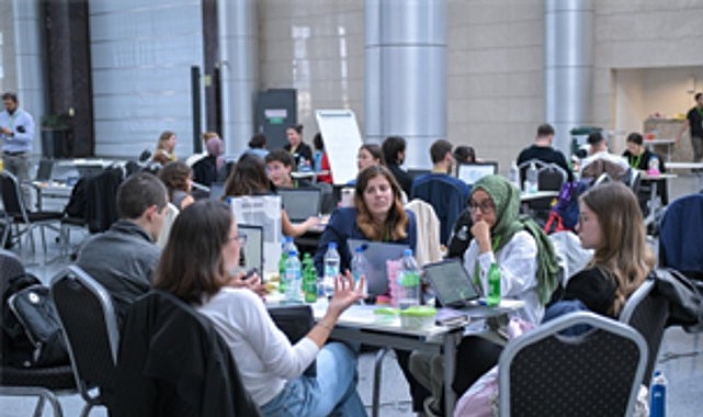 LOGISTECH’te genç fikirler ve sektör temsilcileri karbonsuz ulaşım için buluştu- Haber Şafak