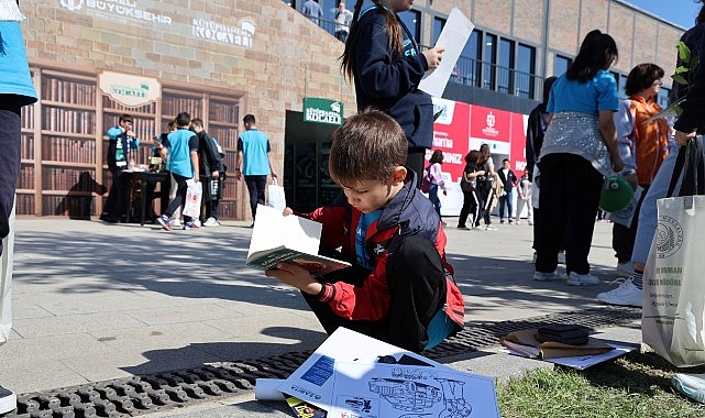 Öğrenciler, Kitap Fuarı’na koşuyor- Haber Şafak