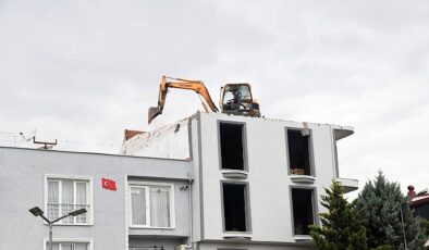 Osmangazi’de Ruhsatsız Katlara Anında Müdahale- Haber Şafak