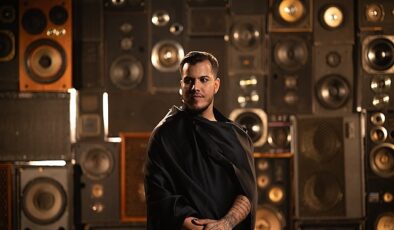 Ozan Kartal’dan geleneksel ritimlere modern yorum: ‘Zeibeck In The Desert’ yayında!- Haber Şafak