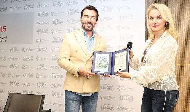 Şair Arslan, sevilen eserleriyle Kitap Fuarı’nda- Haber Şafak