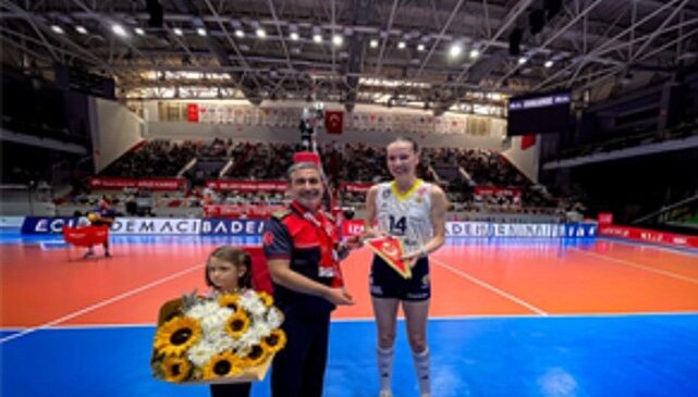 Voleybolun yıldızlarından İzmir İtfaiyesi’ne teşekkür- Haber Şafak