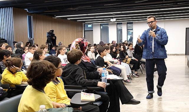 Yazar Basılı, Kitap Fuarı’nda çocukları eğlendirdi- Haber Şafak