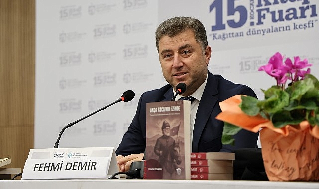 Yerel yazar ve şairler fuarda sahneye çıktı- Haber Şafak