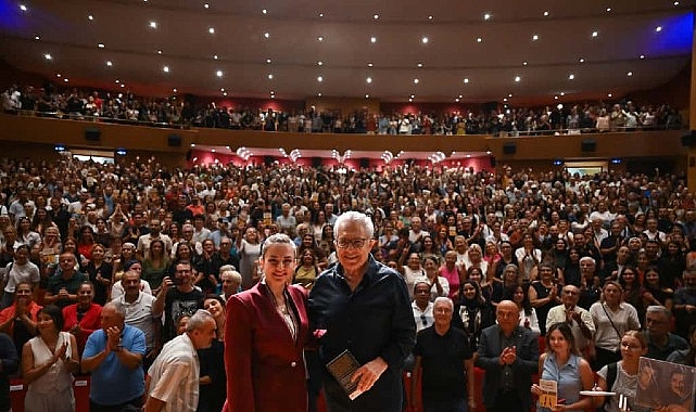 Zülfü Livaneli okurlarıyla buluştu- Haber Şafak