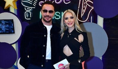 Sinan Akçıl’dan Zeynep Bozkaya’ya Özel Beste: “Kimlesin” İlk Kez 50Fifty’de