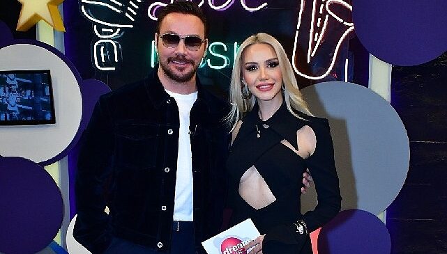 Sinan Akçıl’dan Zeynep Bozkaya’ya Özel Beste: “Kimlesin” İlk Kez 50Fifty’de