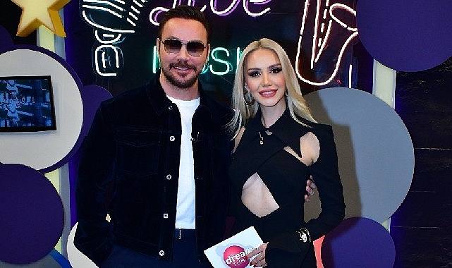 Sinan Akçıl’dan Zeynep Bozkaya’ya Özel Beste: “Kimlesin” İlk Kez 50Fifty’de